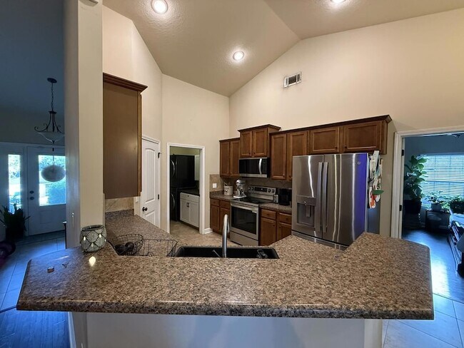 Building Photo - 315 Egan Dr