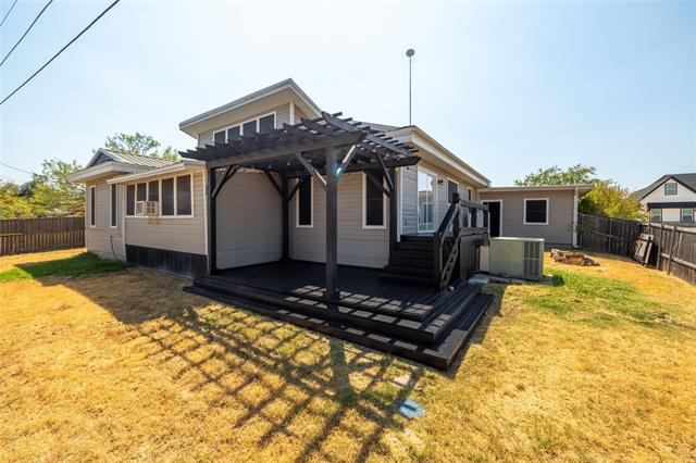 Building Photo - 134 Lakeshore Dr