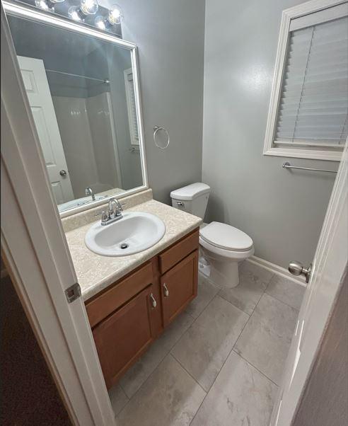Building Photo - 402 Faulkner Dr