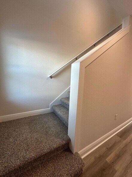 Building Photo - 5737 Stellarjay St