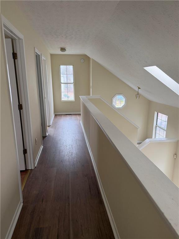 Building Photo - 1040 Hampton Hill Ct