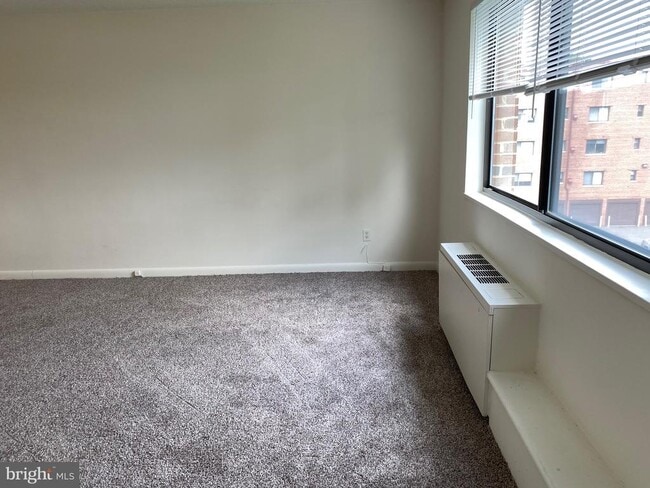 Building Photo - 3515 Washington Blvd