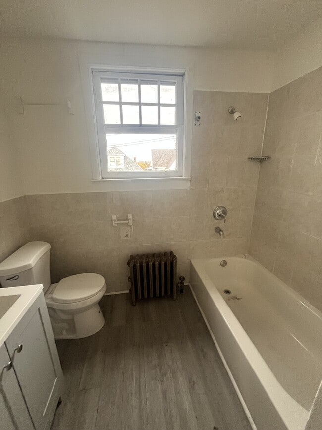 Building Photo - 245 E Northampton St