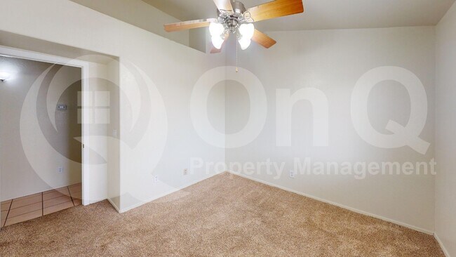 Building Photo - 8305 N Solitude Way
