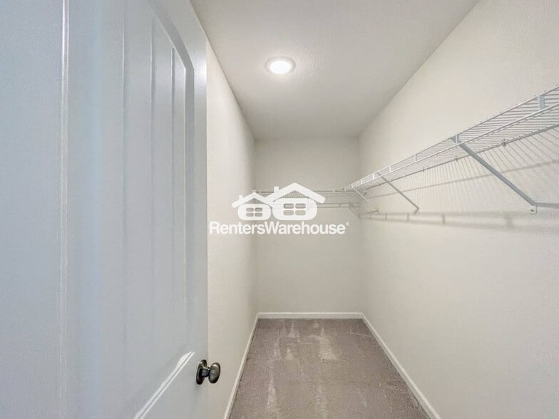 Building Photo - 553 McFarland Rd