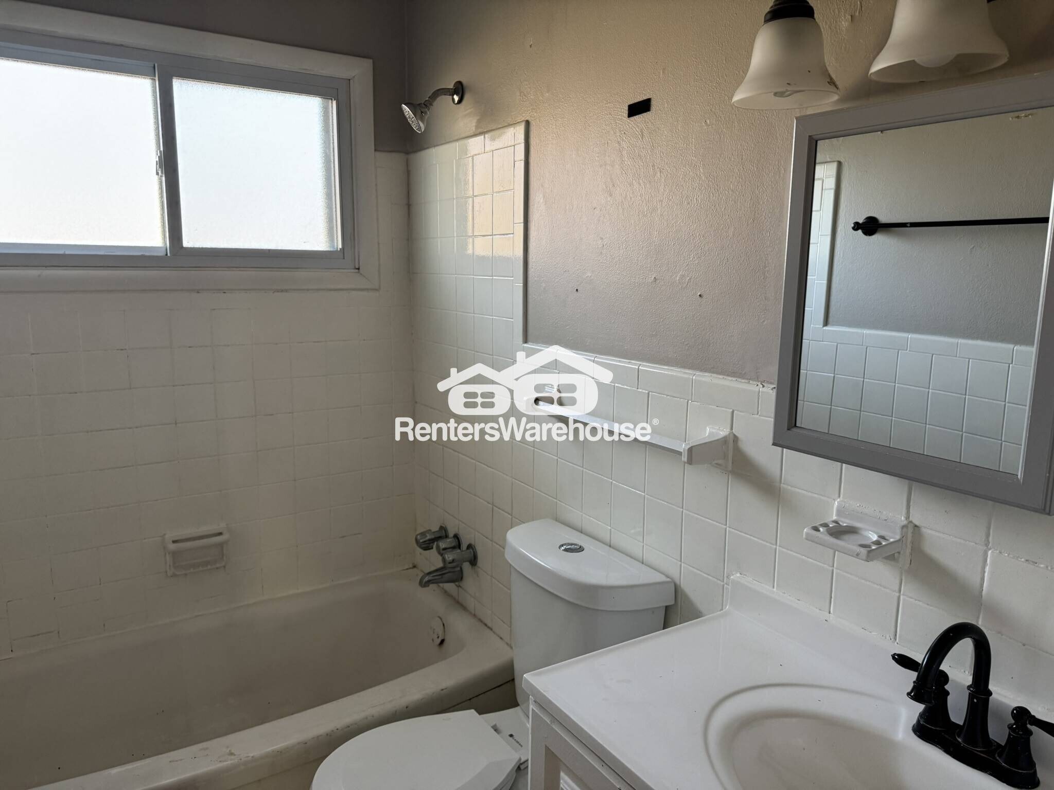 Building Photo - 11880 Criterion Ave