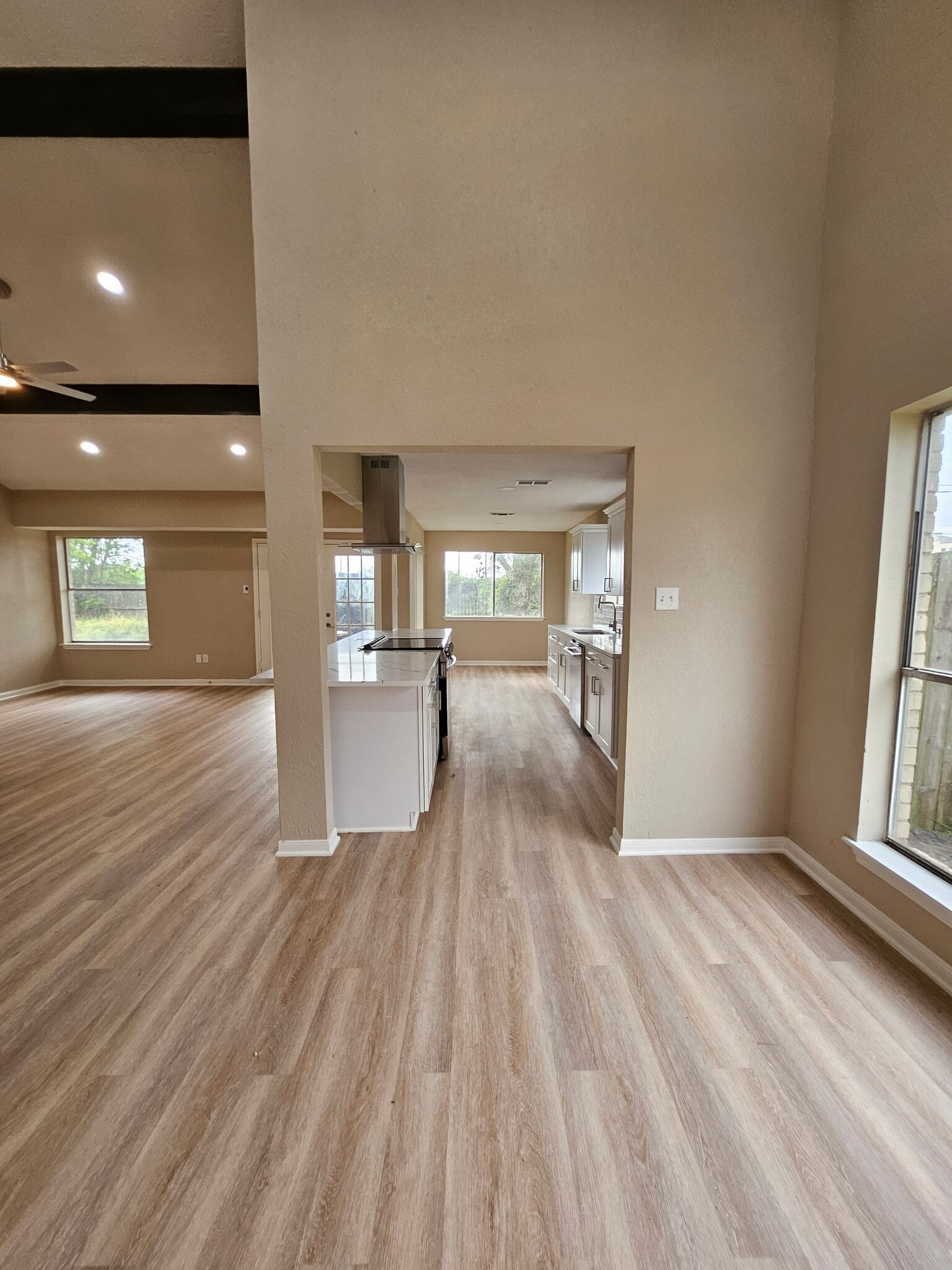 Building Photo - 214 Oleander St