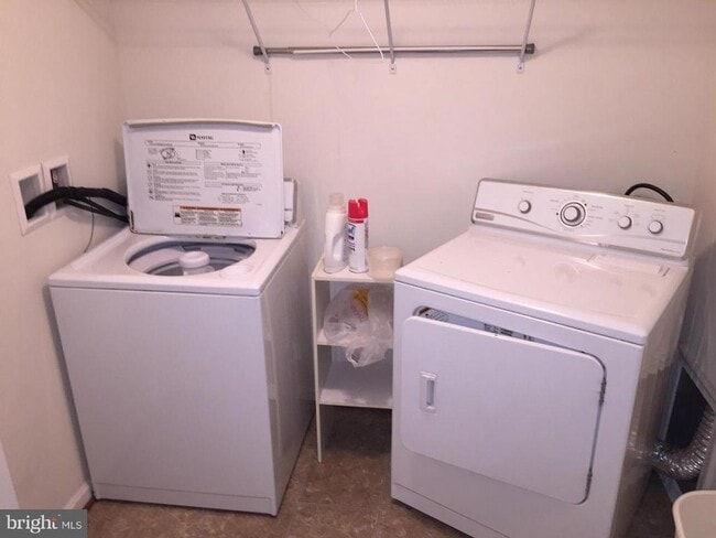 Building Photo - 115 Swearingen Way