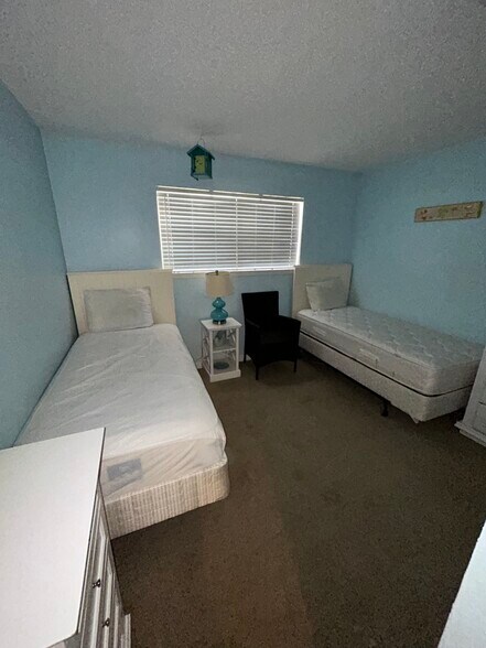 Building Photo - 375 Bluefish Dr