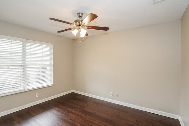 Building Photo - 171 Sophie Dr