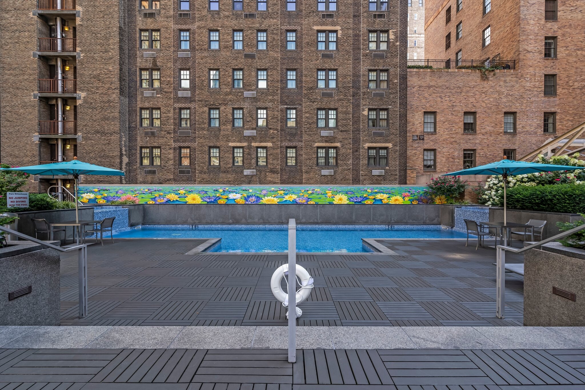 Building Photo - 225 S 18th St