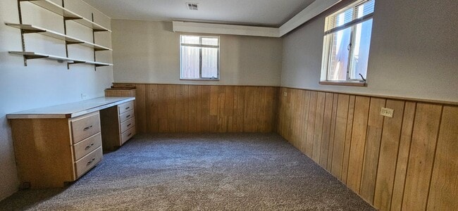 Building Photo - Beautiful Virginia Vale 4 Bedroom Split Level - New Paint, Carpet, Blinds - AVAILABLE NOW!