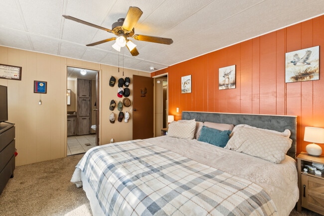 Building Photo - 18010 Ponderosa Ln