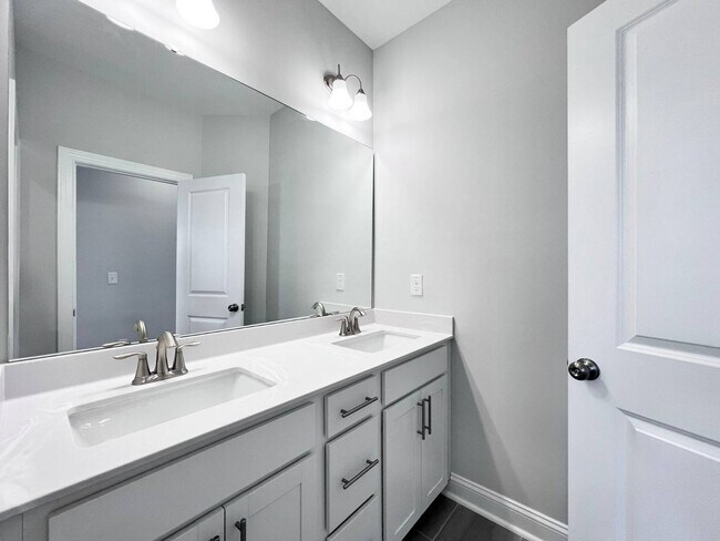 Building Photo - 352 Canyon Gap Wy