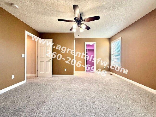 Building Photo - 3 Bedroom House