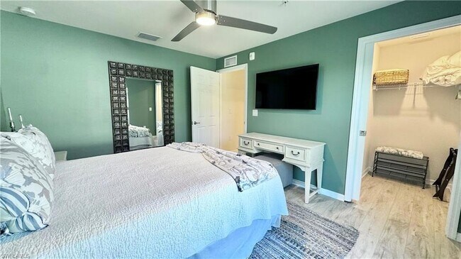 Building Photo - 43011 Greenway Blvd