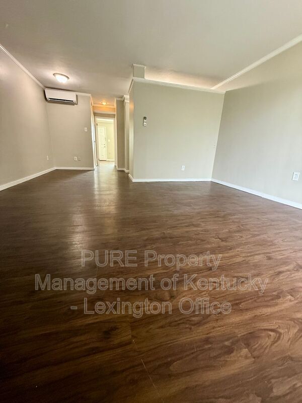 Building Photo - 1685 Alexandria Dr
