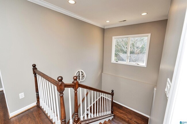 Building Photo - 2005 Chestnut Rd