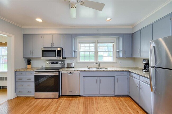 Building Photo - 236 Eustis Ave