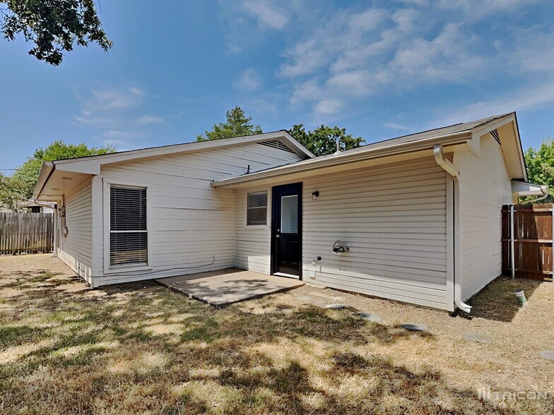 Building Photo - 4805 Sugar Tree Ct