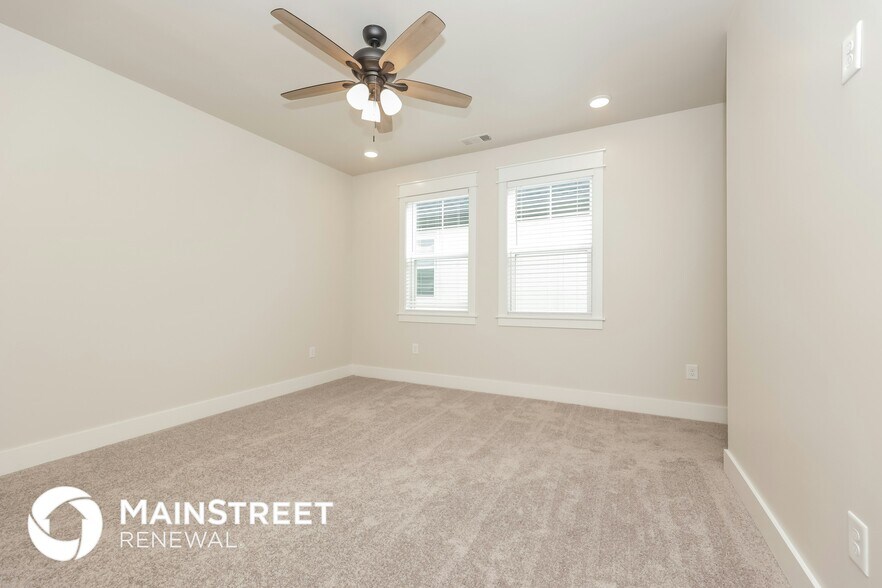 Building Photo - 149 Oasis Dr