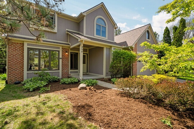 Building Photo - 254 Hunters Trail