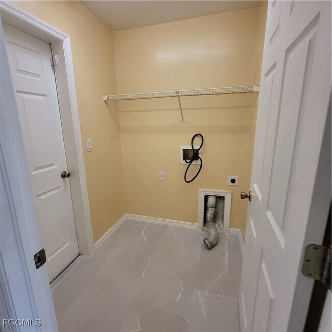 Building Photo - 5235 30th St SW