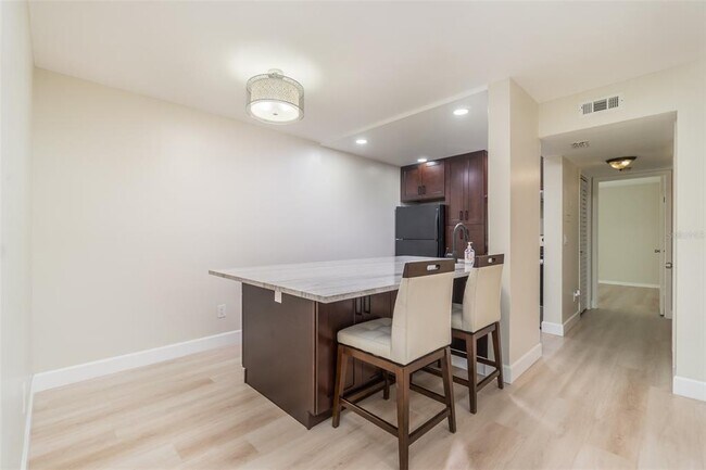 Building Photo - 4810 S Dauphin Ave