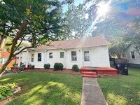 Building Photo - 1 Bed / 1 Bath Duplex Near Downtown Concord