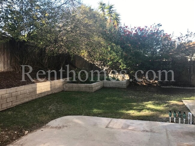 Building Photo - 13534 Longfellow Ln