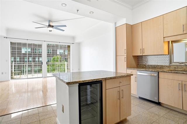 Building Photo - 3225 Turtle Creek Blvd