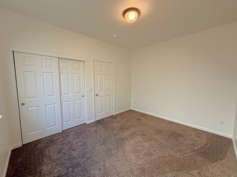 Building Photo - 1288 Wildcat Dr