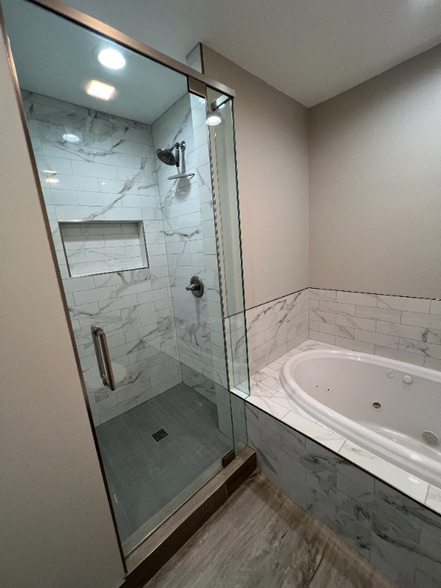 Building Photo - 438 N Center St