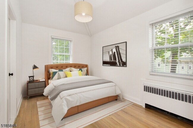 Building Photo - 380 Claremont Ave