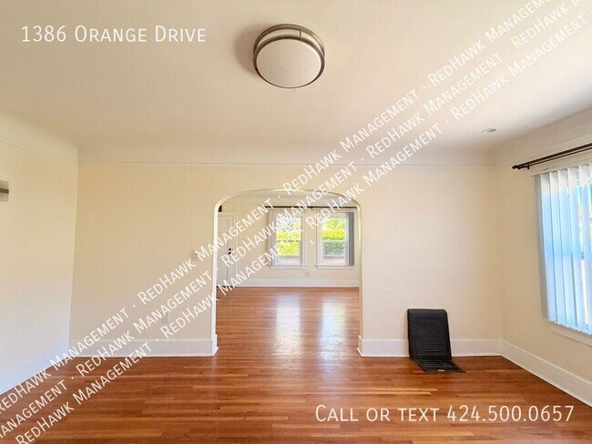 Building Photo - 1386 S Orange Dr