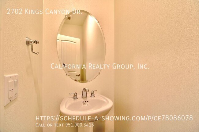 Building Photo - 2702 Kings Cyn Dr