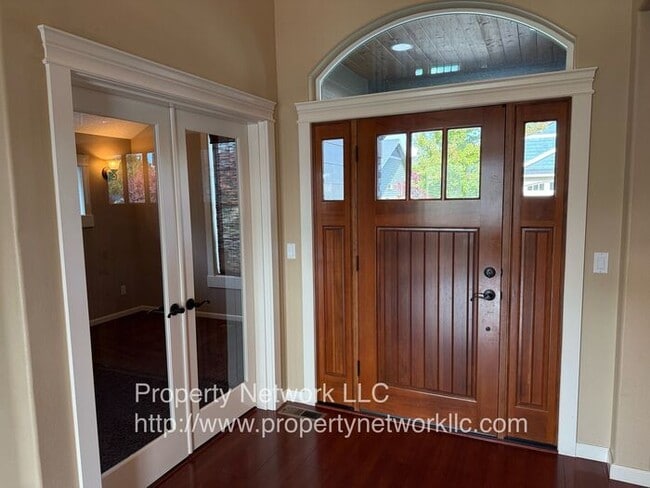 Building Photo - Spectacular 4 Bedroom Home in Gresham