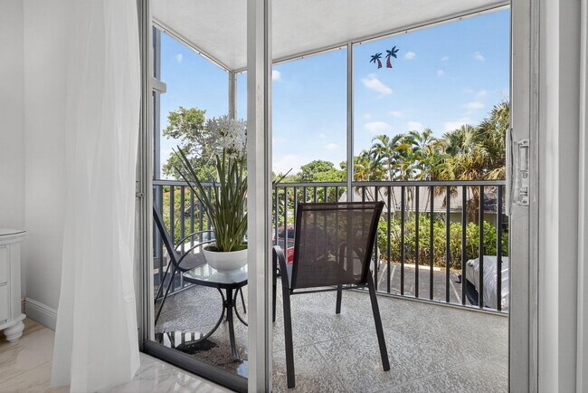 Building Photo - 1131 SE 4th St