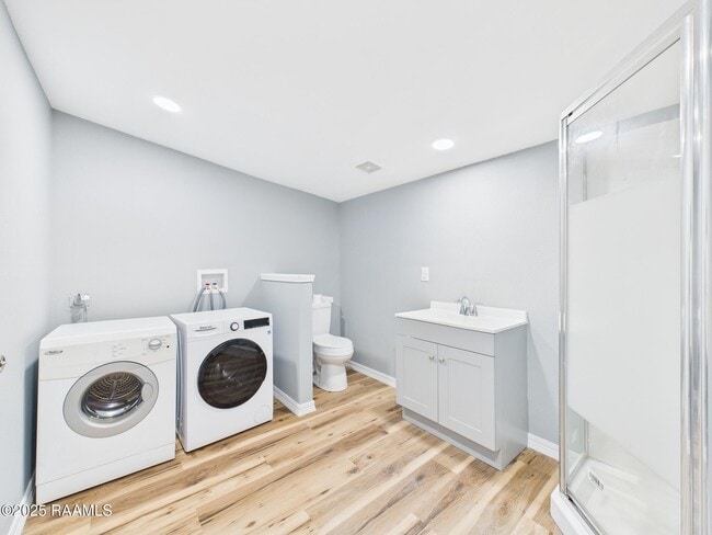 Building Photo - 300 Gauthier Rd