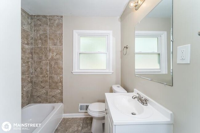 Building Photo - 9400 Aristides Dr, Louisville, KY 40272