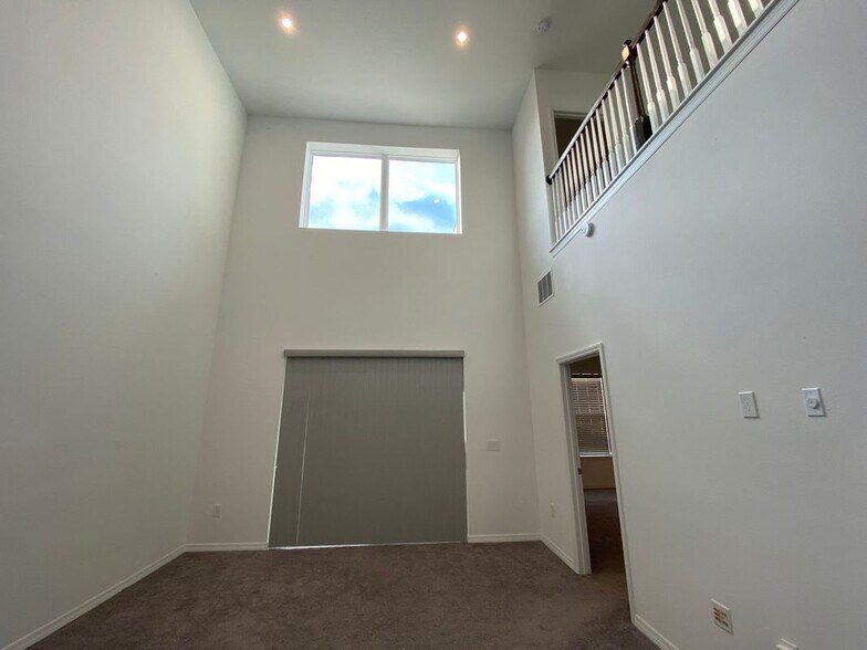 Building Photo - 1470 Lone Feather Trail