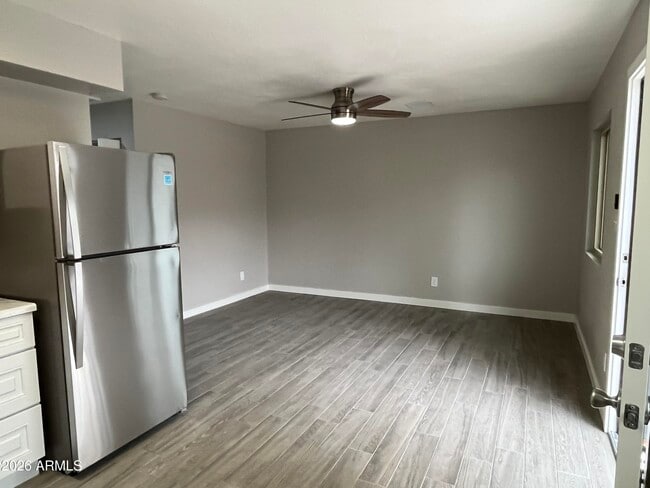 Building Photo - 2912 E Roeser Rd