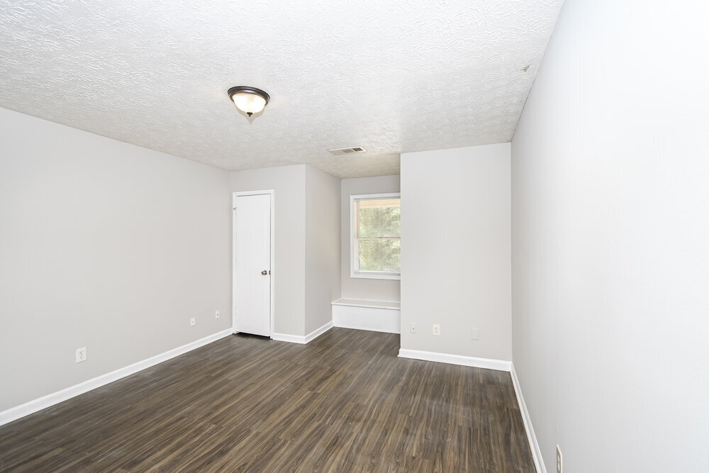 Building Photo - 5408 Glen Haven Dr