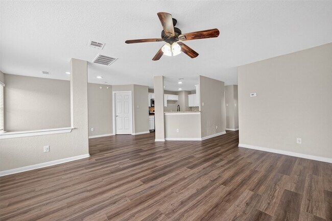 Building Photo - 3219 Watercliff Ct