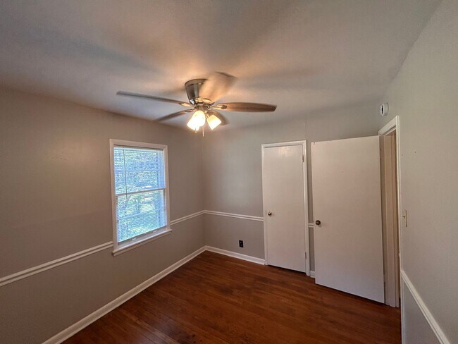 Building Photo - 4107 Arlington Cir NW