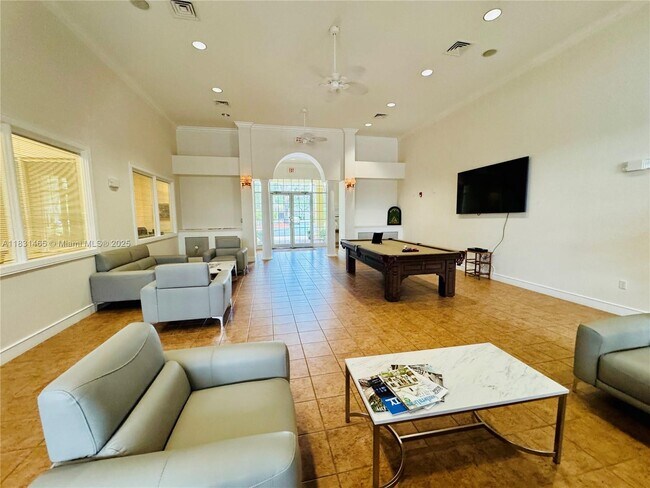 Building Photo - 8224 Key Royal Cir
