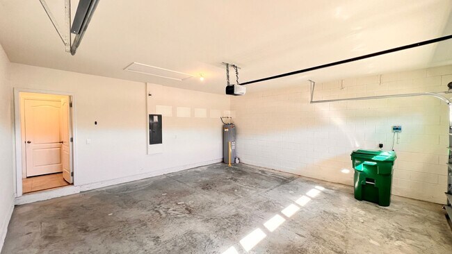 Building Photo - Spacious 3 Bedroom / 2 Bathroom Home in Mt Dora’s Timberwalk Community – AVAILABLE NOW!