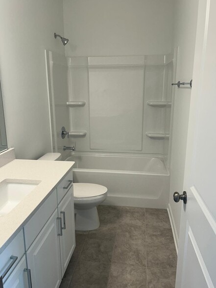 Building Photo - 9466 Senator Royall Dr