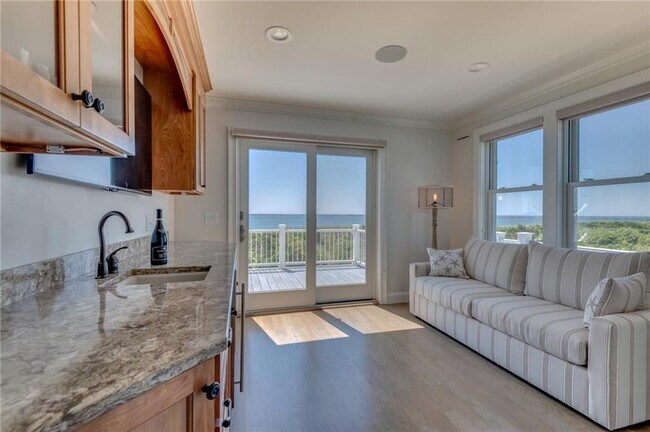 Building Photo - 154 Sand Hill Cove Rd