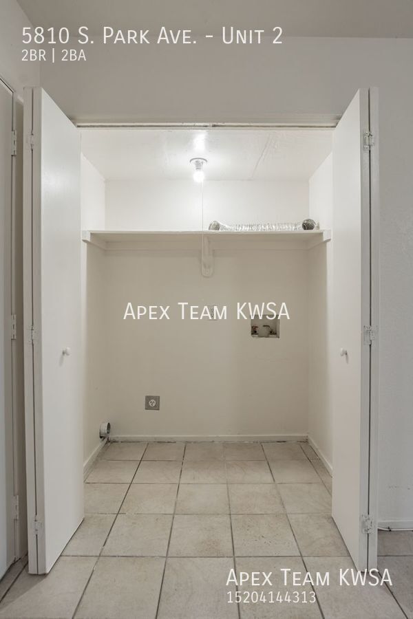 Building Photo - 5810 S Park Ave